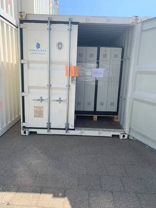 Ca. 36x Lockerkast